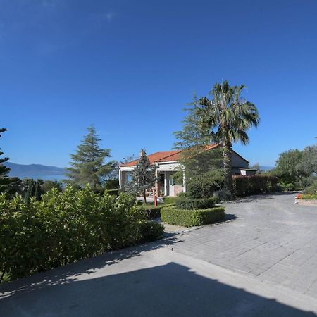 Nerotrivia Villa - Ocean Panorama And Lush Gardens Exterior photo